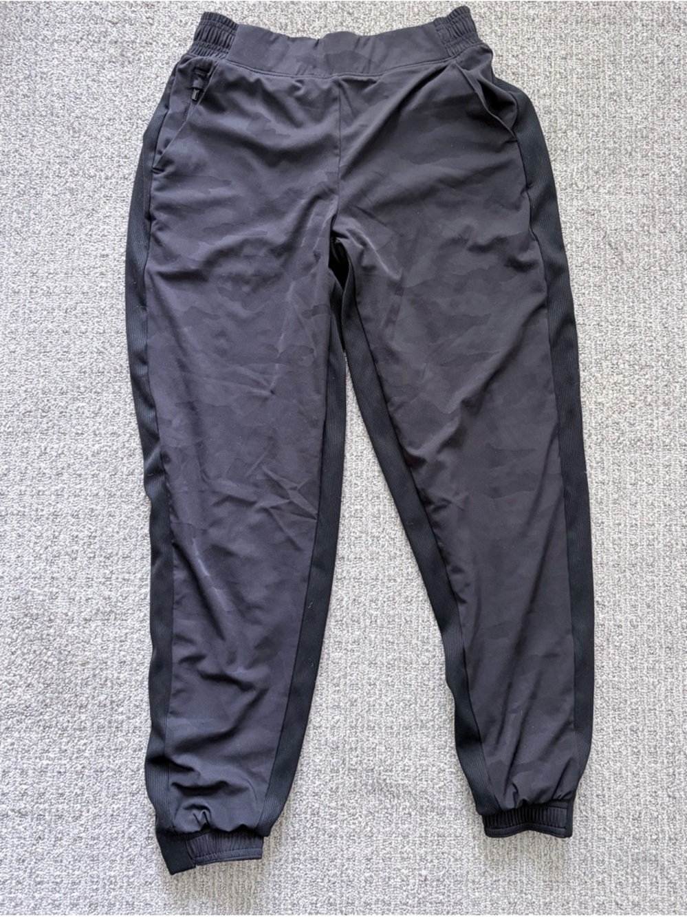 Athleta Women's Brooklyn Lined Camo Jogger Black Size 2 985549-00 Casual Sports